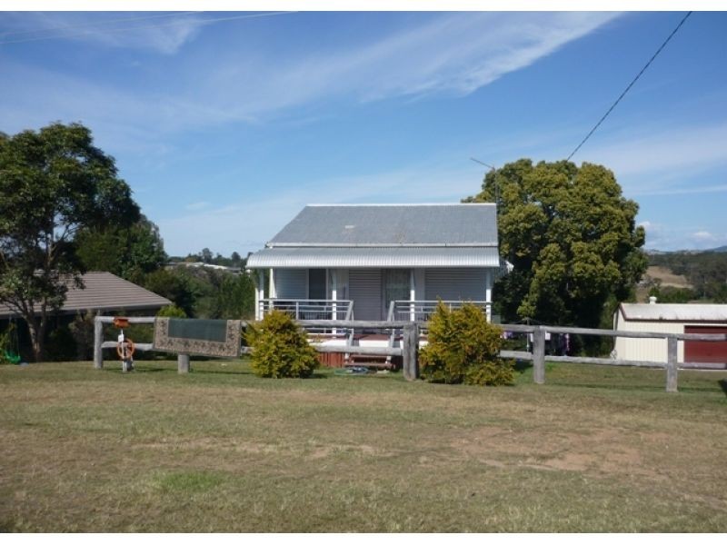 93 Groundwater Road, Southside QLD 4570