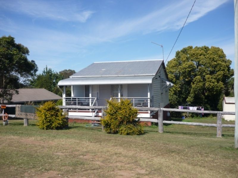 93 Groundwater Road, Southside QLD 4570