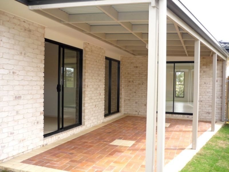 2 Chairmans Close, Jones Hill QLD 4570