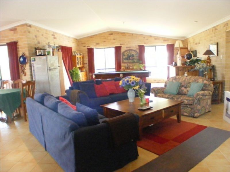 131 Old Veteran Road, Veteran QLD 4570