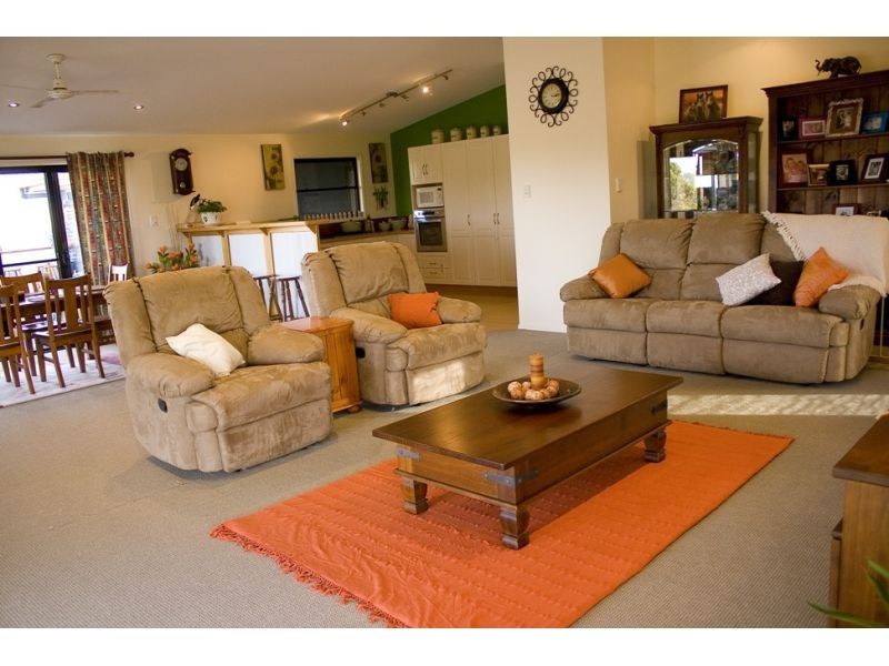 881 Sandy Creek Road, Veteran QLD 4570