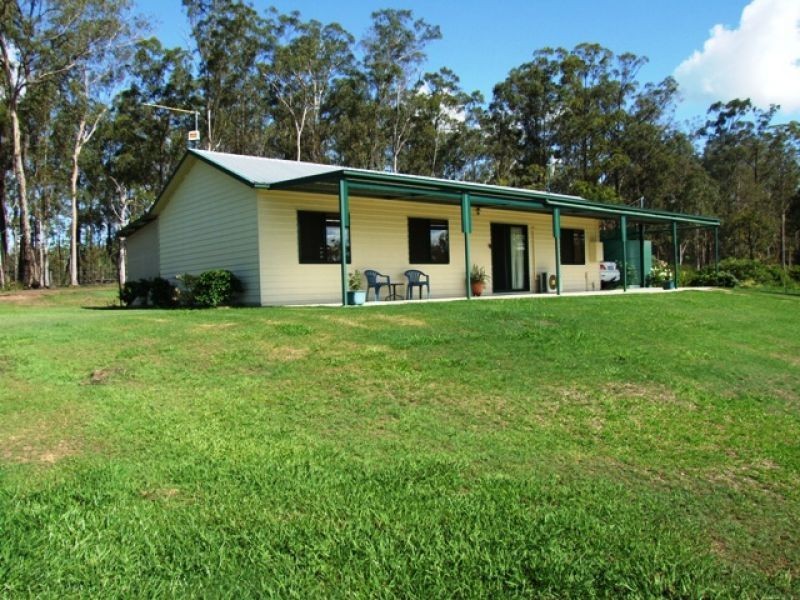 4 Jamie Avenue, Curra QLD 4570