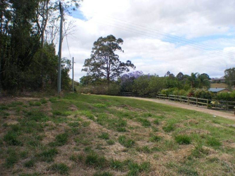 1 Liam Lane, Southside QLD 4570