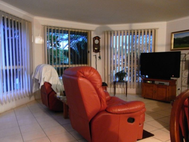 16 Heights Drive, Gympie QLD 4570