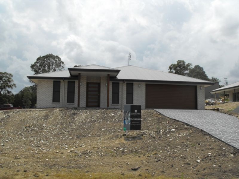 22 Eagle Hawk Drive, Southside QLD 4570