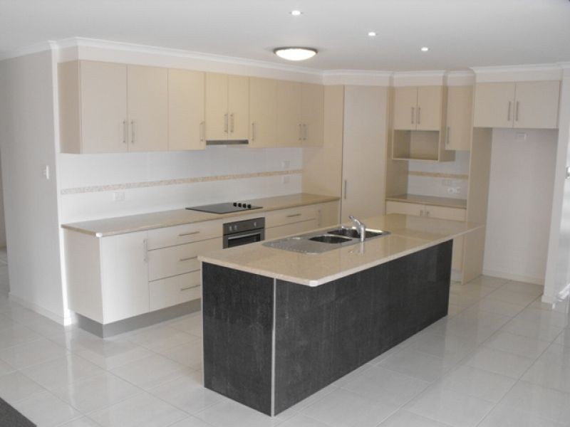 22 Eagle Hawk Drive, Southside QLD 4570