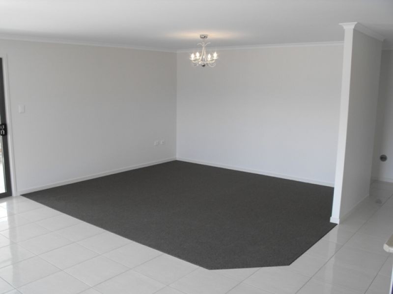 22 Eagle Hawk Drive, Southside QLD 4570