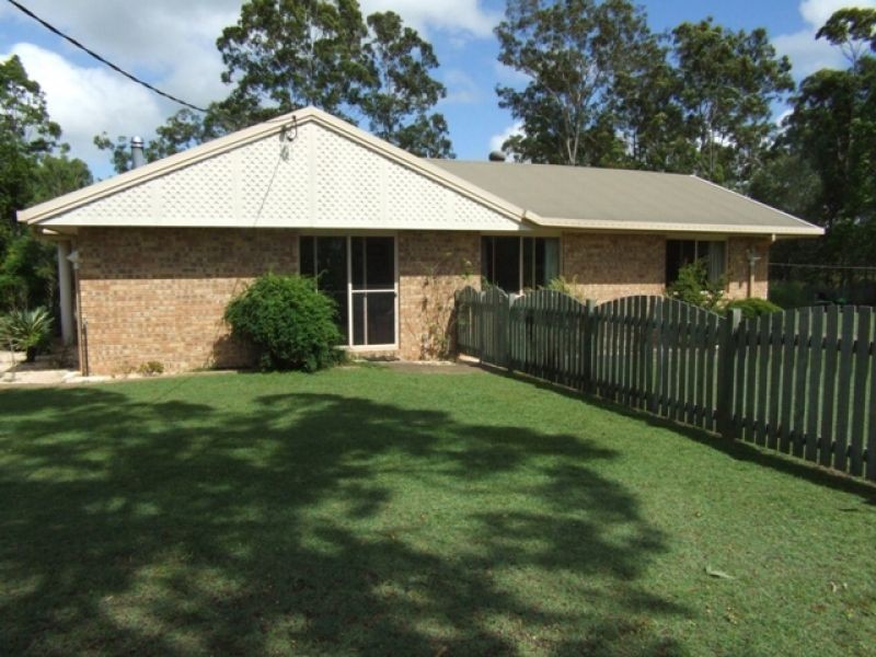 6 Westridge Close, The Palms QLD 4570