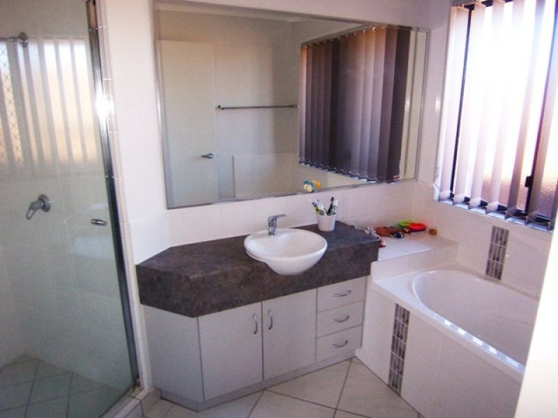 31 Premier Avenue, Jones Hill QLD 4570