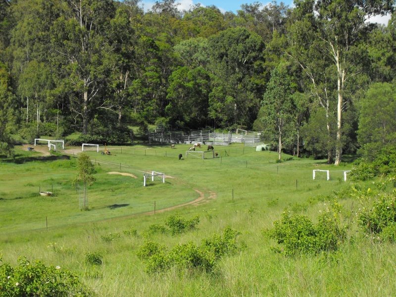 Bells Bridge QLD 4570