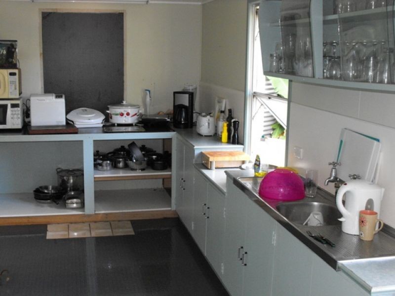184 Robinson Road, Calico Creek QLD 4570