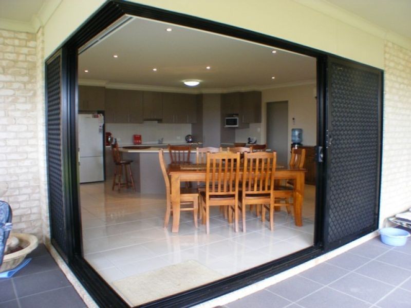 85 Gympie View Drive, Southside QLD 4570