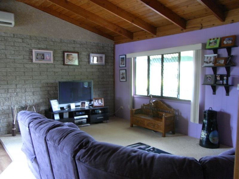 18 Sorensen Road, Southside QLD 4570