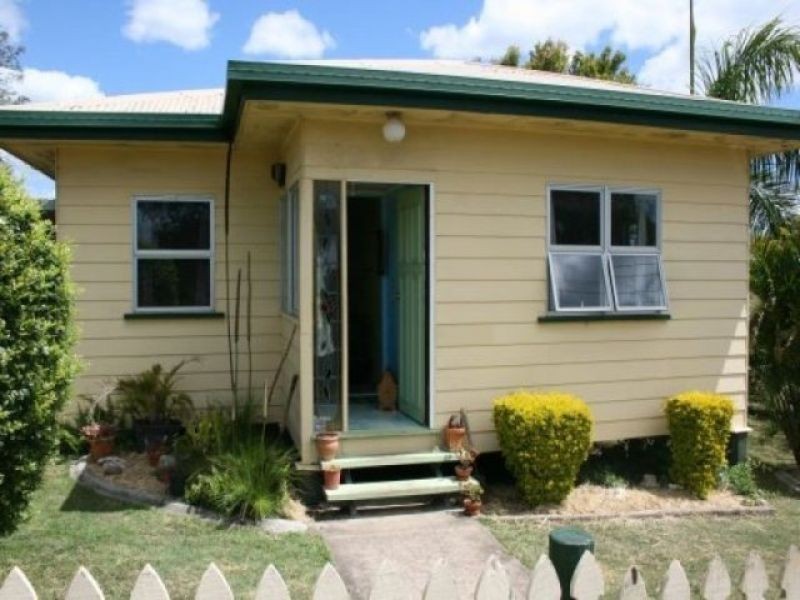 29 Noosa Road, Monkland QLD 4570