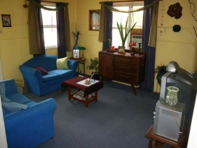 29 Noosa Road, Monkland QLD 4570