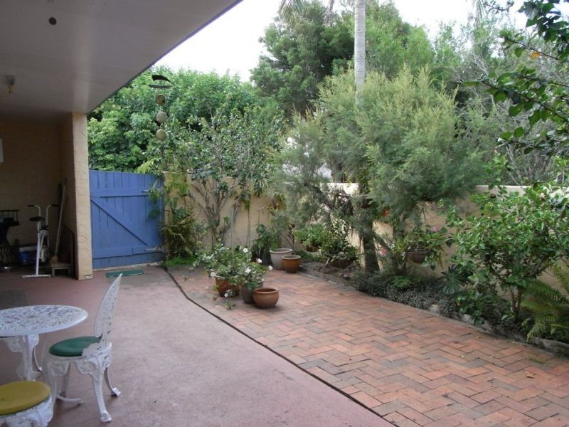 1 Barton Road, Victory Heights QLD 4570