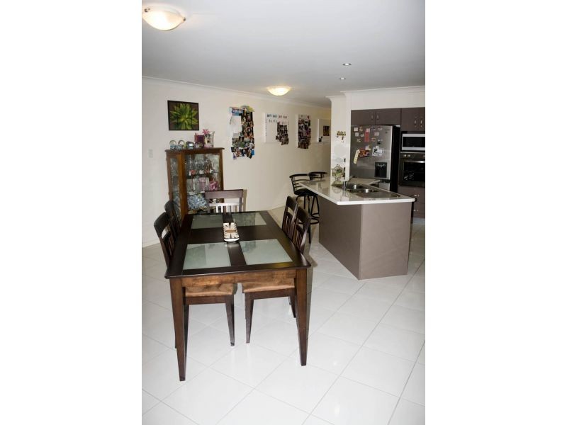 20 Jasmine Avenue, Southside QLD 4570