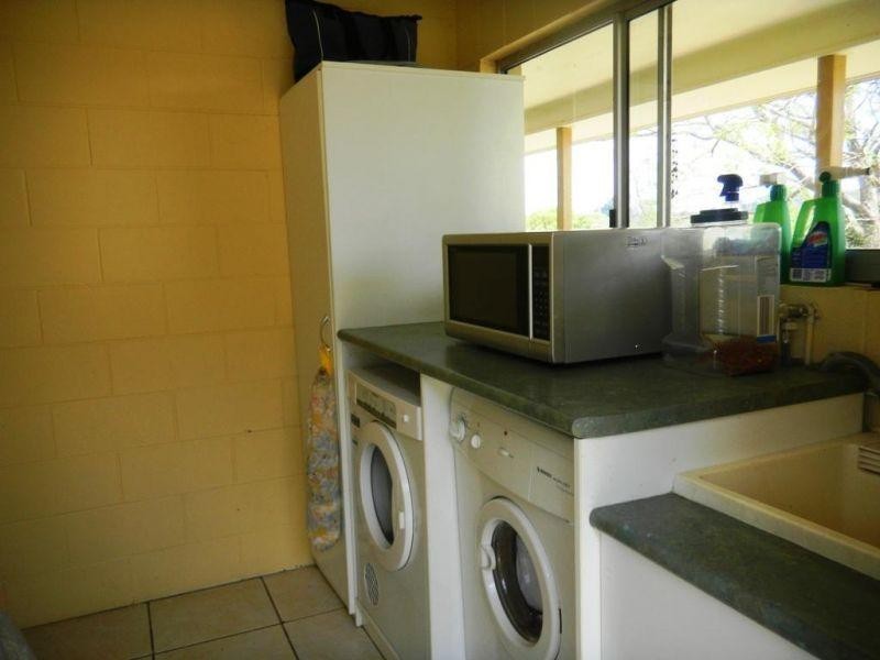 281 Old Goomboorian Road, Veteran QLD 4570