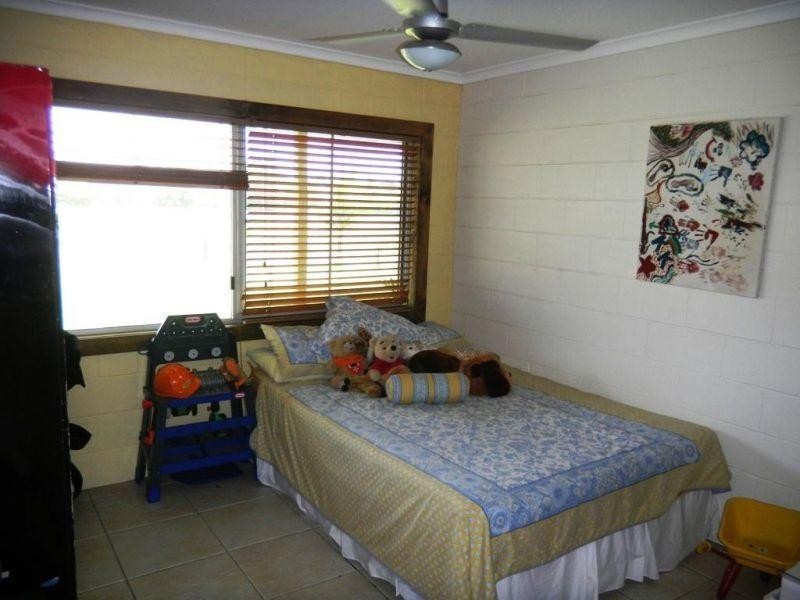 281 Old Goomboorian Road, Veteran QLD 4570