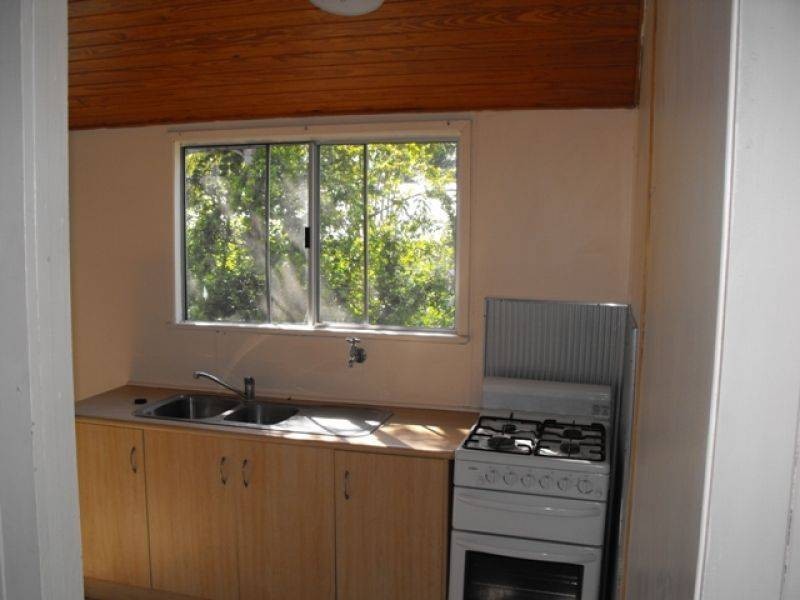 35 Bligh Street, Kilkivan QLD 4600