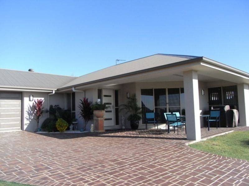 5 Archer Court, Southside QLD 4570