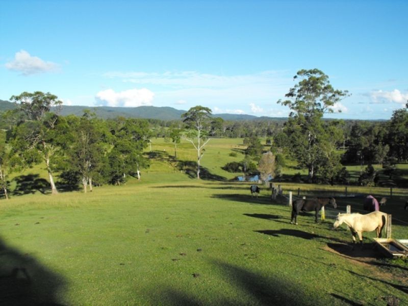 22 Shadbolt Road, Mothar Mountain QLD 4570