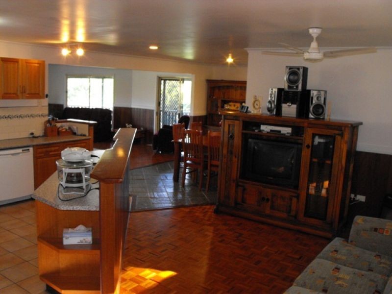 22 Shadbolt Road, Mothar Mountain QLD 4570