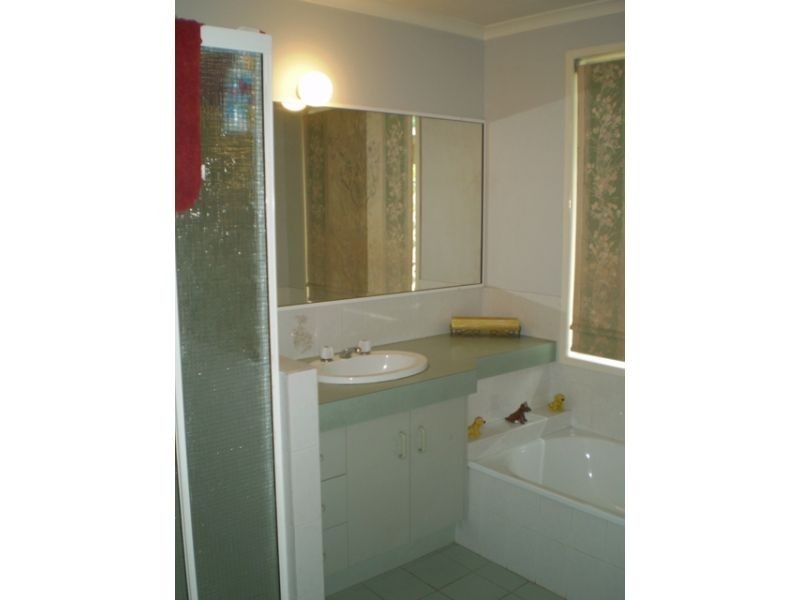 Victory Heights QLD 4570