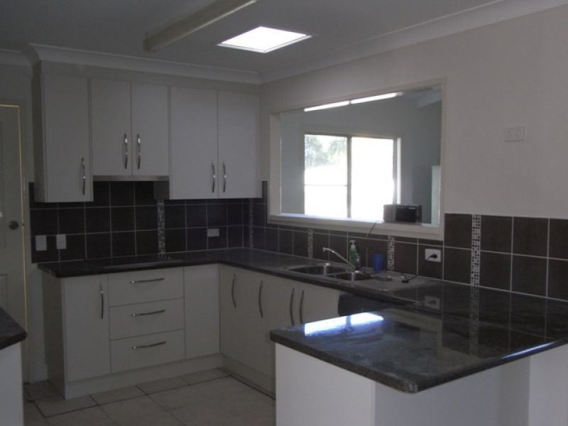 13 Koala Court, Southside QLD 4570
