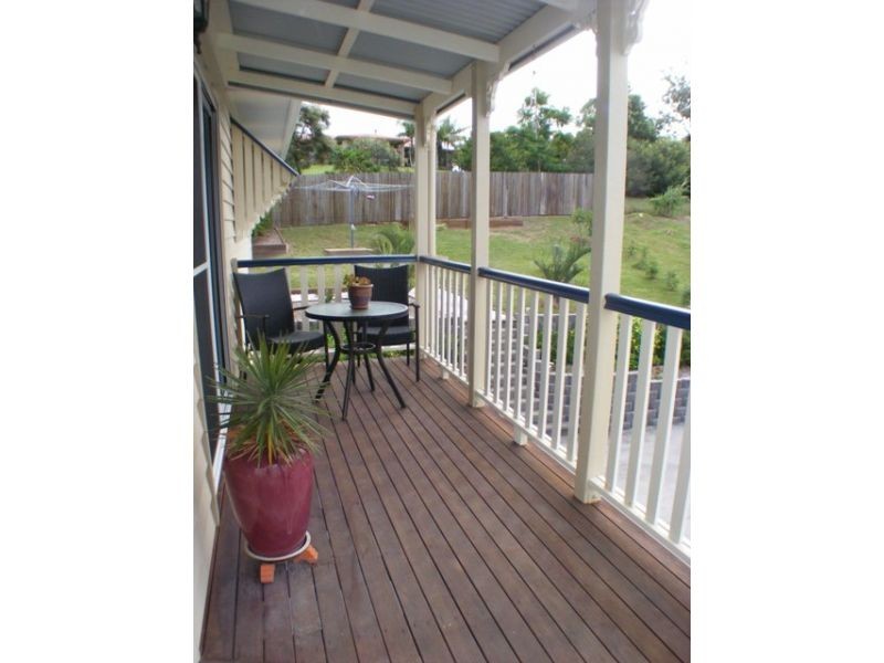 3 Oxley Court, Southside QLD 4570