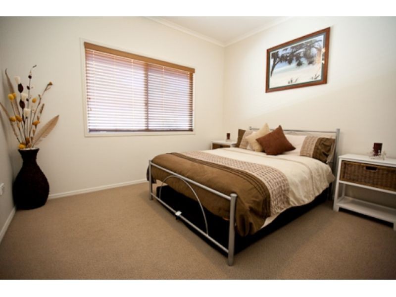 3 Oxley Court, Southside QLD 4570