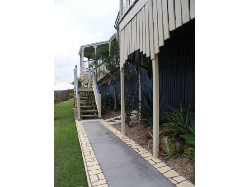 3 Oxley Court, Southside QLD 4570