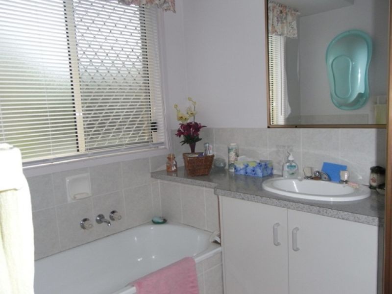 19 Emerald Drive, Southside QLD 4570