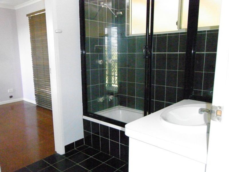 6 Greenoak Road, Kandanga QLD 4570