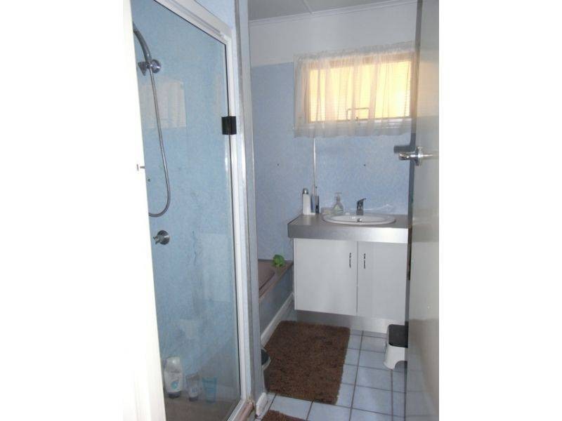 4 Roma Street, Monkland QLD 4570