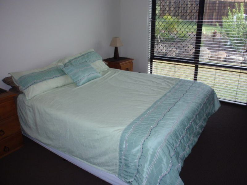 6 Moreton Court, Southside QLD 4570