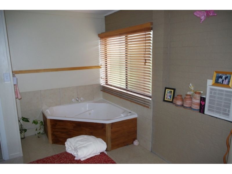 Southside QLD 4570