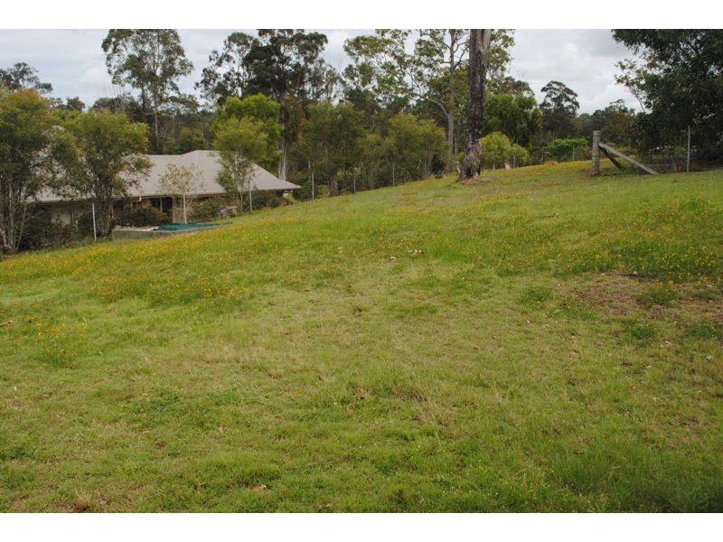 2 OXFORD Court, Southside QLD 4570