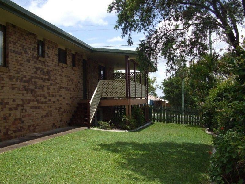 11 FURNESS Road, Southside QLD 4570