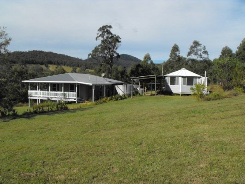 17 KIABORA Drive, Widgee QLD 4570