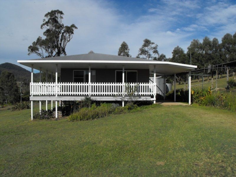 17 KIABORA Drive, Widgee QLD 4570