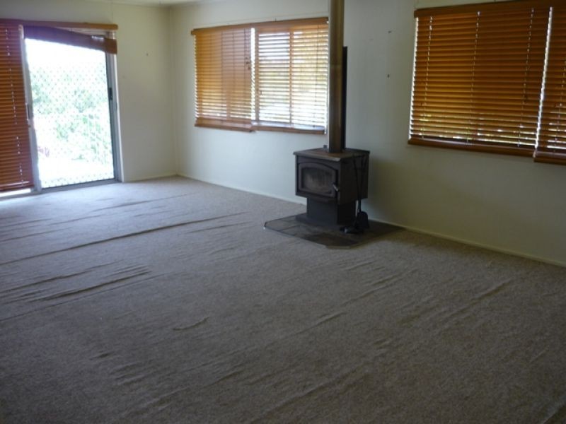 10 Barton Road, Gympie QLD 4570