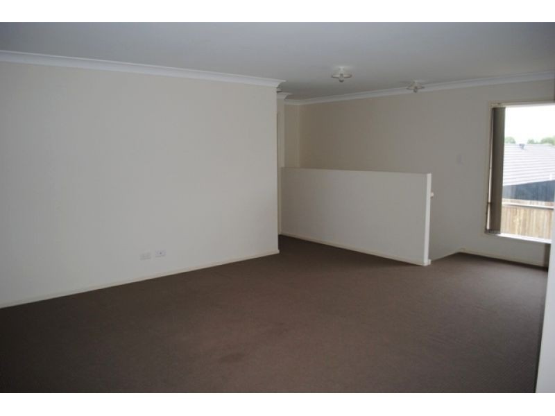 14 Vista Close, Southside QLD 4570