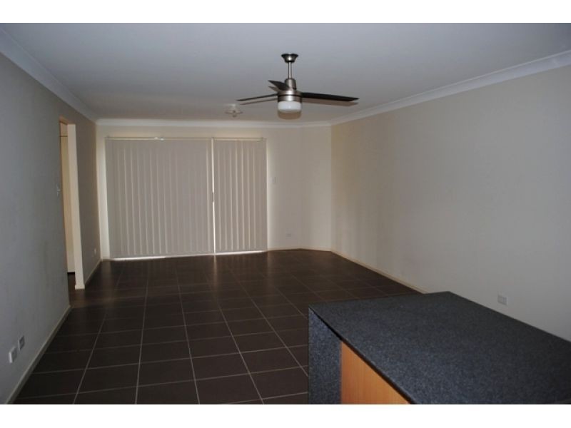 14 Vista Close, Southside QLD 4570