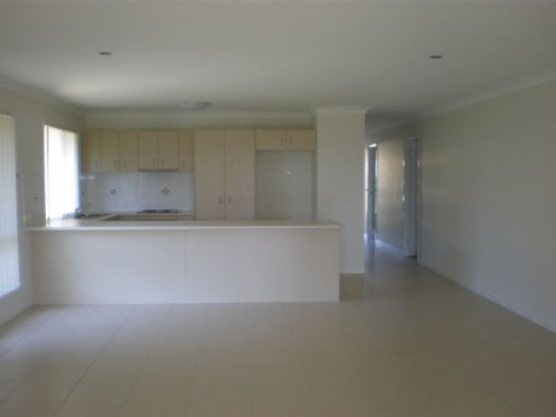 46 Bushland Drive, Southside QLD 4570