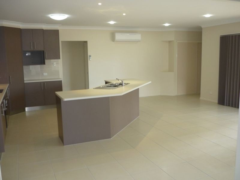 85 Gympie View Drive, Southside QLD 4570