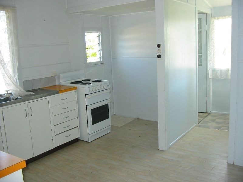 2 Dent Lane, Gympie QLD 4570