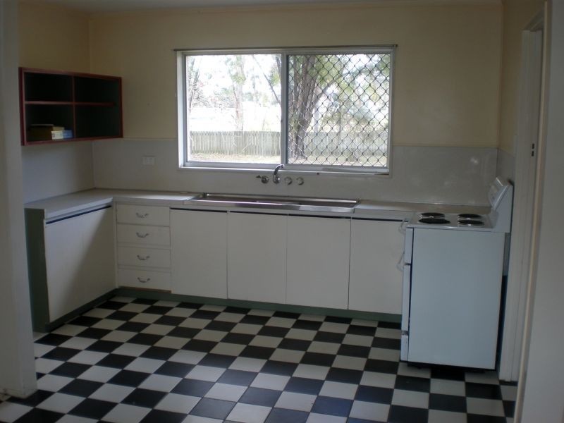 2 Glastonbury Road, Southside QLD 4570