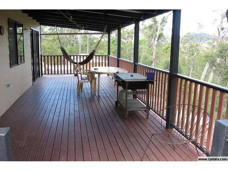 196 Benian Road, The Palms QLD 4570