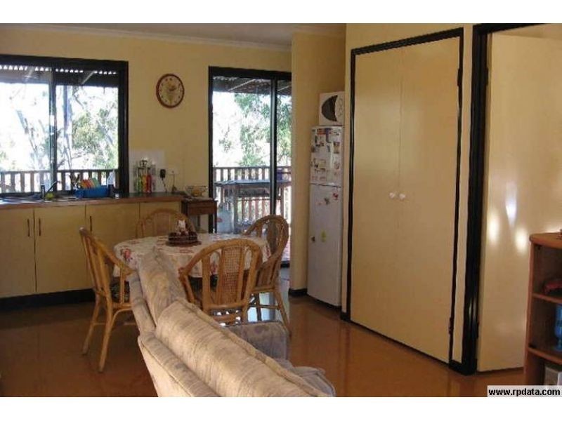 196 Benian Road, The Palms QLD 4570